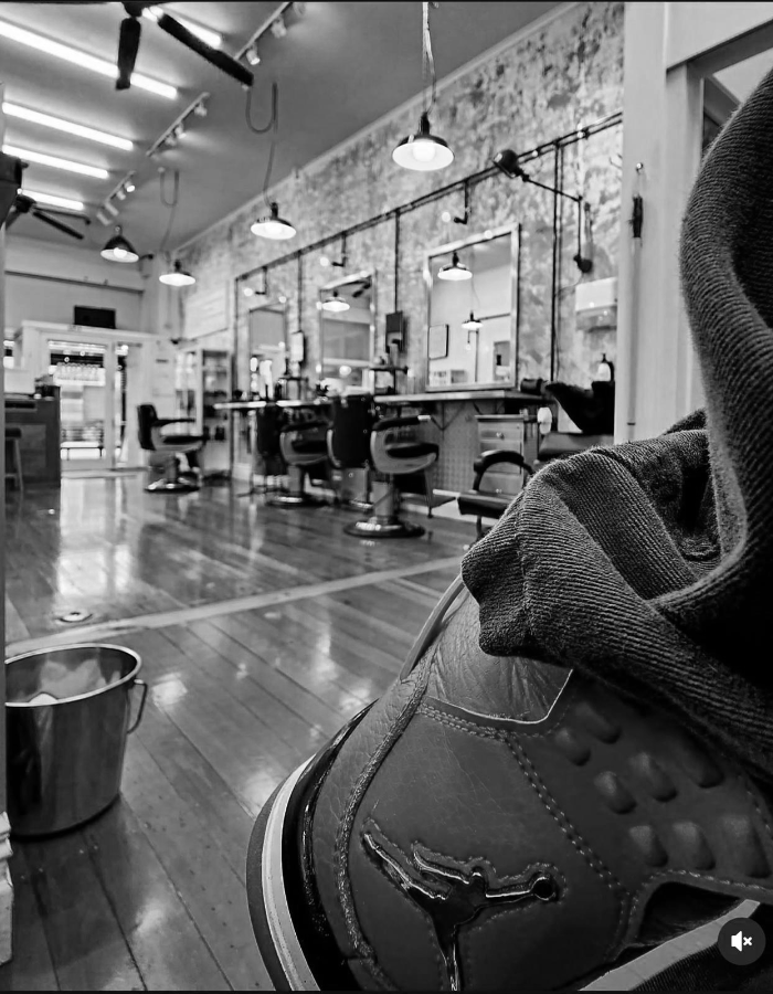 Classic barber chair and grooming station